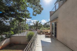 Image 39 - 924675