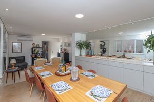 Image 20 - 924675