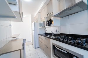 Image 11 - 924676