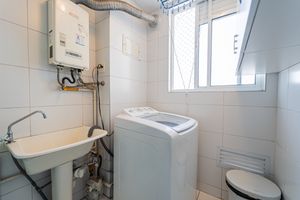 Image 15 - 924676
