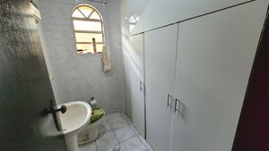 Image 4 - 924678