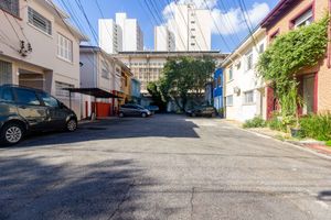 Image 35 - 924682
