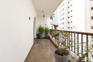 Image 13 - 924683