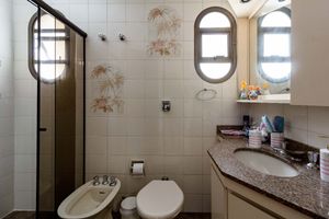 Image 22 - 924683