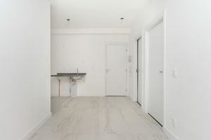 Image 4 - 924685