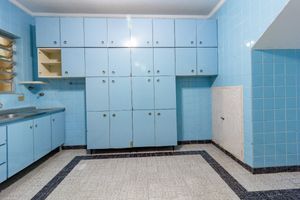 Image 32 - 924687