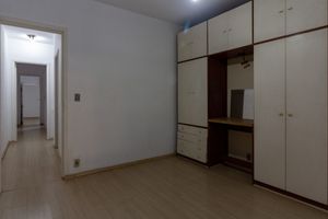Image 10 - 924687