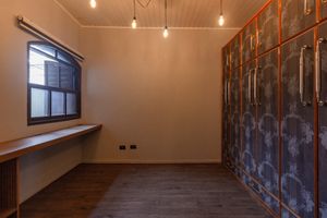 Image 28 - 924696