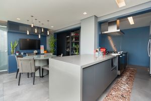 Image 15 - 924698