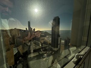 Image 8 - 924700