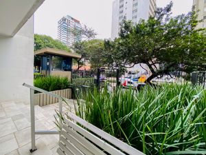 Image 27 - 924702