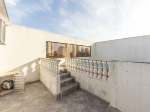 Image 8 - 924703