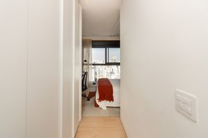 Image 19 - 924707
