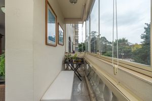 Image 11 - 924710