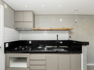 Image 11 - 924713
