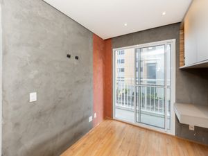 Image 4 - 924713