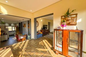 Image 1 - 924715