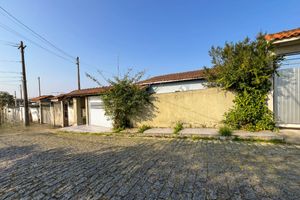 Image 25 - 924715
