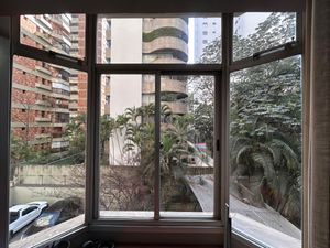 Image 4 - 924723