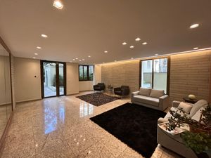 Image 21 - 924723