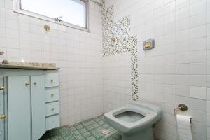 Image 15 - 924724