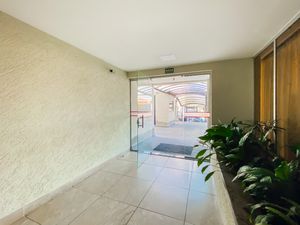 Image 17 - 924724