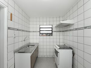 Image 5 - 924727