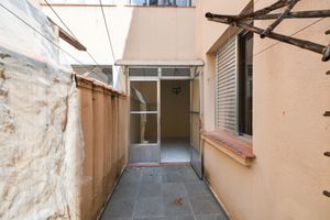Image 4 - 924729