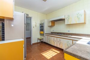 Image 26 - 924732