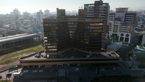 Image 19 - 924734