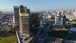 Image 12 - 924734