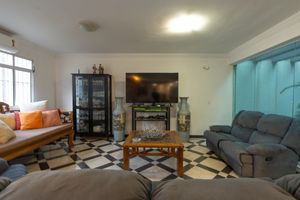 Image 3 - 924736
