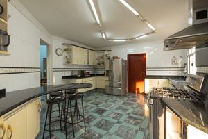 Image 21 - 924736