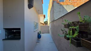 Image 33 - 924738