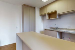 Image 5 - 924740