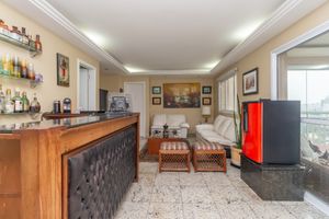 Image 11 - 924743