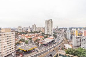 Image 9 - 924743
