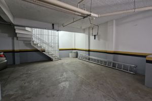 Image 30 - 924752