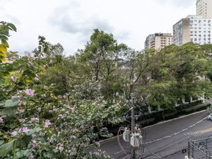 Image 44 - 924758