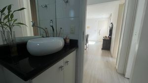 Image 21 - 924761