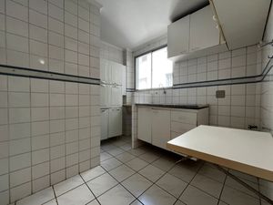 Image 9 - 924767