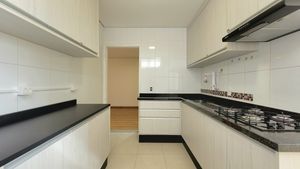 Image 7 - 924773