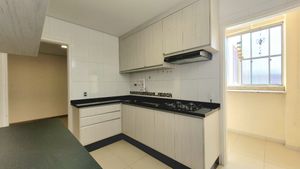 Image 6 - 924773