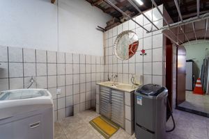 Image 6 - 924776