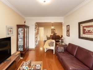 Image 6 - 924778