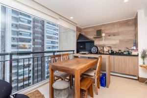 Image 17 - 924780