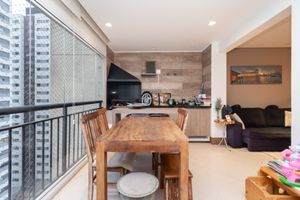 Image 19 - 924780