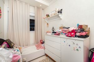 Image 22 - 924780