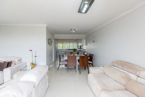 Image 6 - 924784