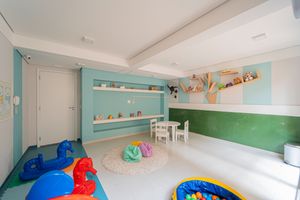 Image 22 - 924785